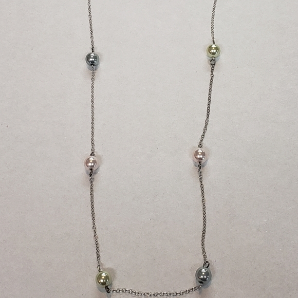 Sterling Silver 24" Necklace w/ Blush, Pale Green and Lt. Gray Simulated Pearls - Picture 4 of 5